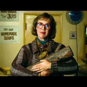 Meet your Posher, Gillian